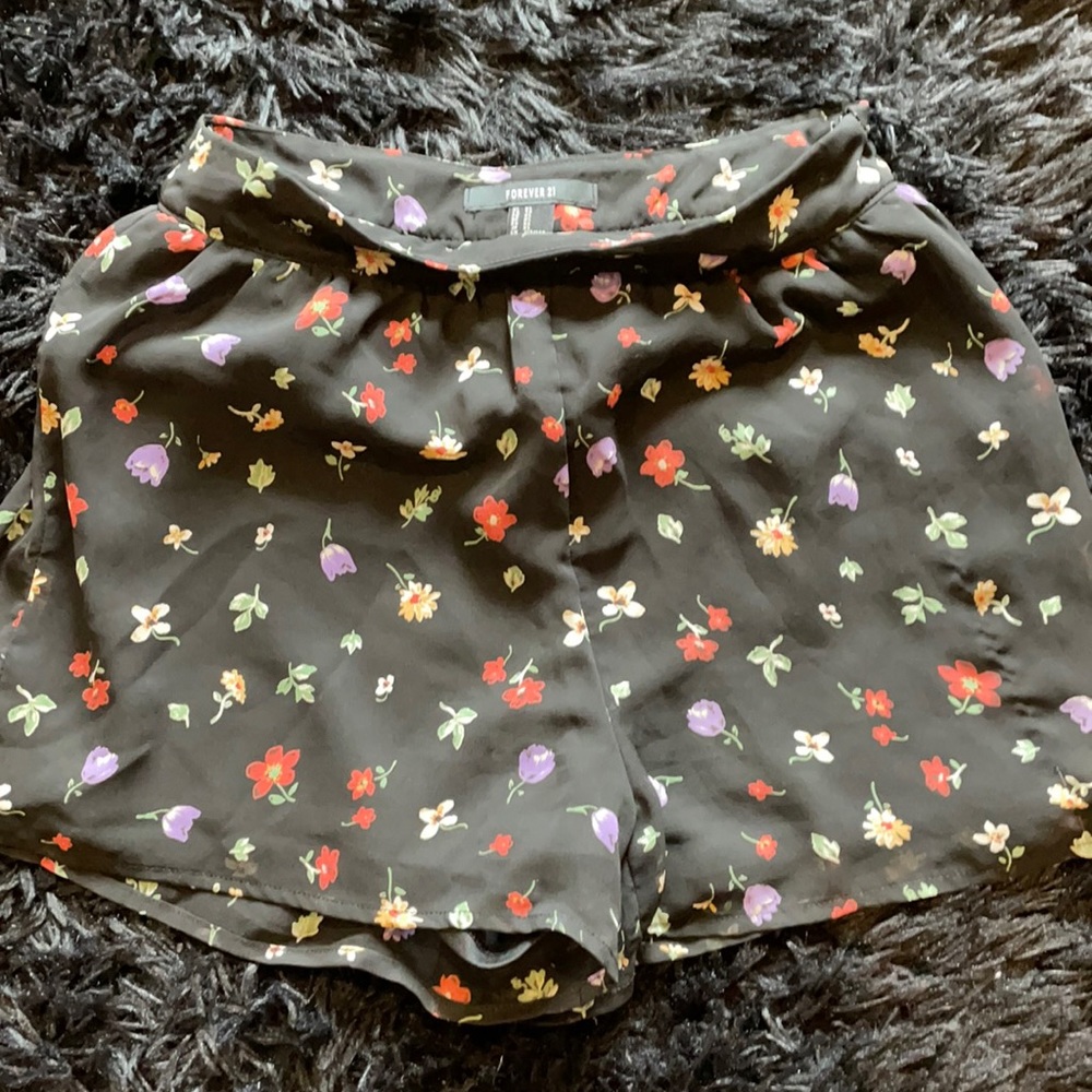 Forever 21 float shorts